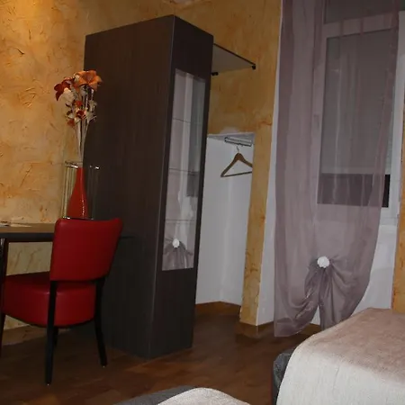 Hotel Restaurant Les Jeunes Chefs Saillans (Drome)